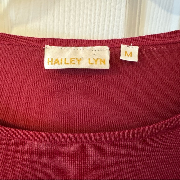 Red dress with sequins - Picture 2 of 3